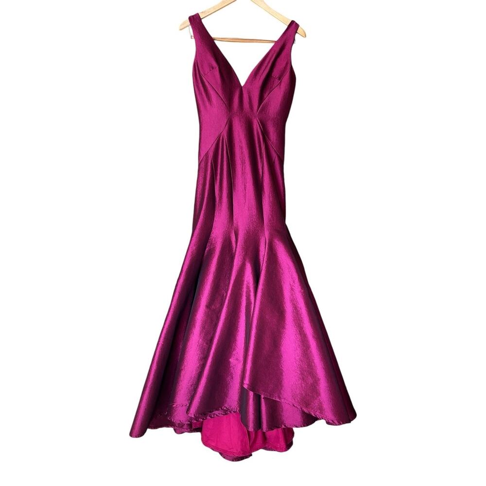 Mac Duggal Formal Mermaid Gown Dress with Train Size 4 Fuchsia Taffeta V-Neck